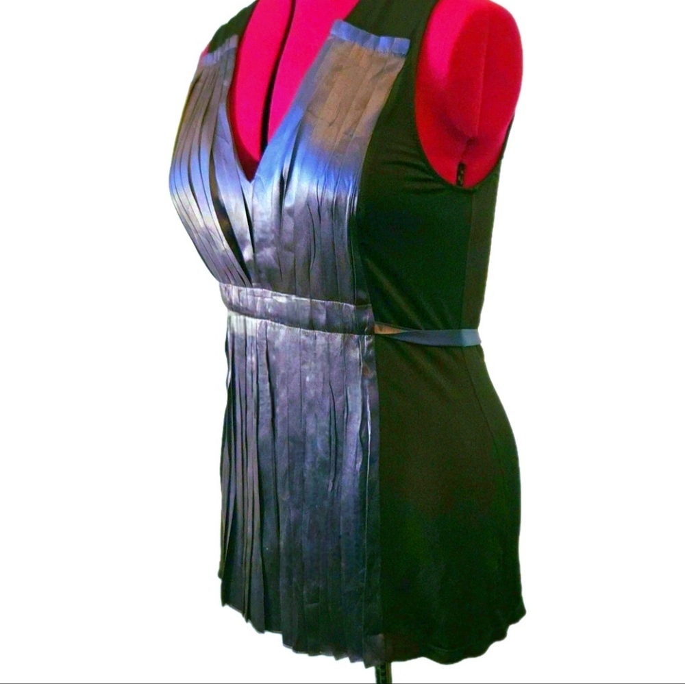 BCBGMAXAZARIA Navy Blue Pleated Silk Sleeveless Top w/Tie Belt L